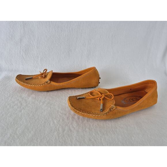 Tod’s Women’s Suede Driving Loafers Orange Size 5 Made in Italy Moccasins - Picture 3 of 11